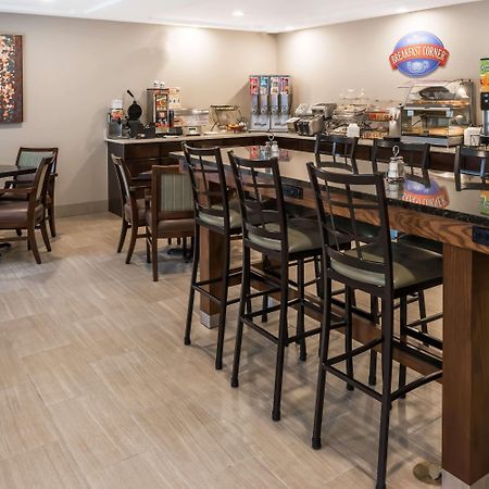 Baymont By Wyndham Fulton Hotel Екстериор снимка