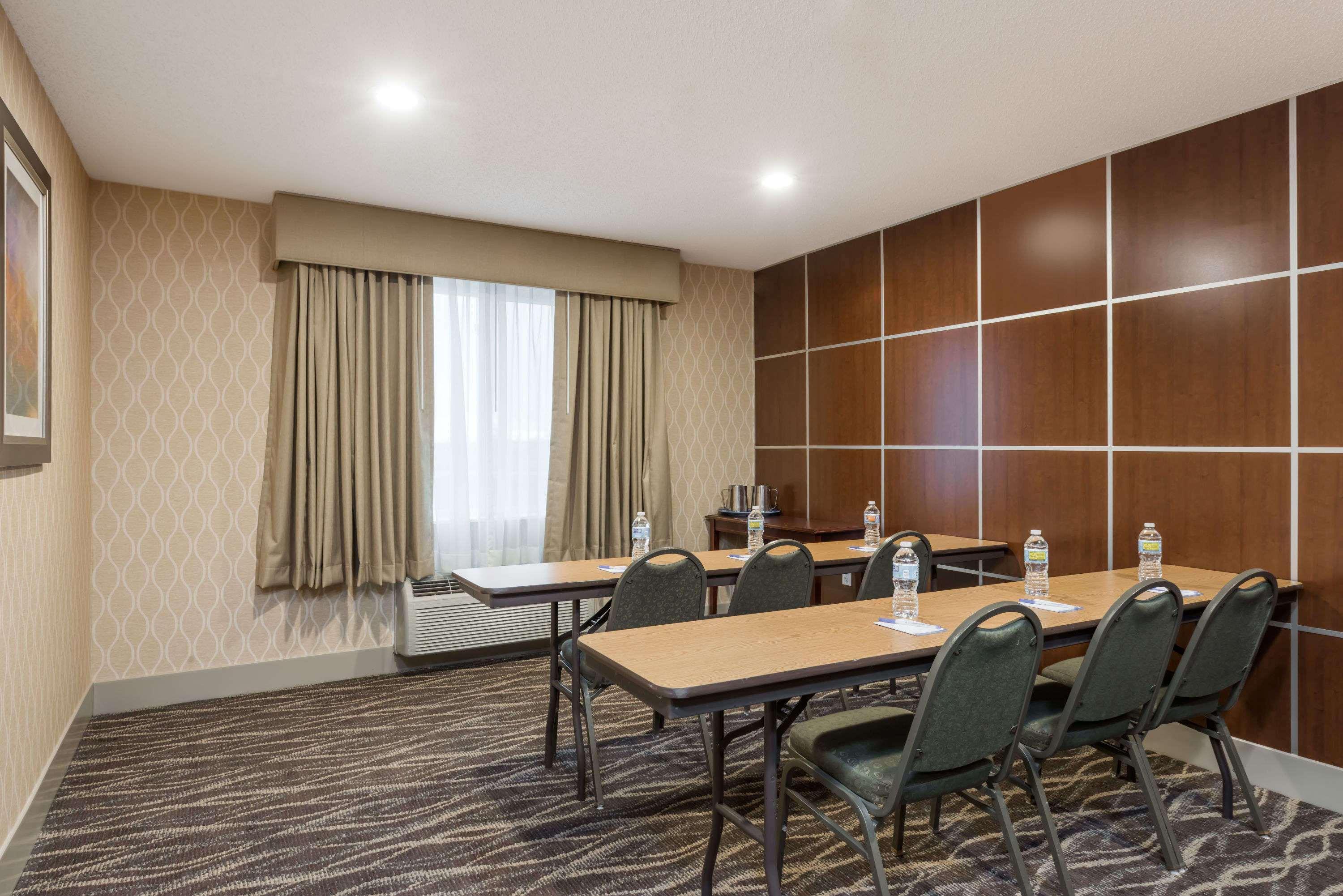 Baymont By Wyndham Fulton Hotel Екстериор снимка